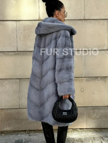 Шуба midi из меха норки с капюшоном, рукава трансформер - фото 7