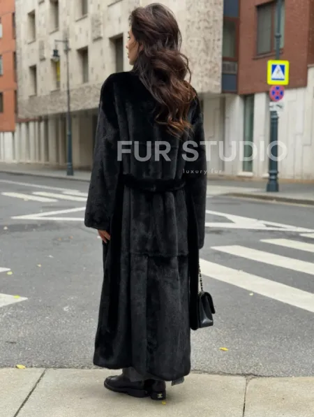 Шуба норковая черная 