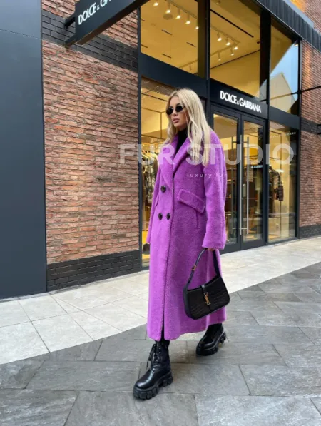 Стильное шерстяное пальто в ярком цвете - фото 3