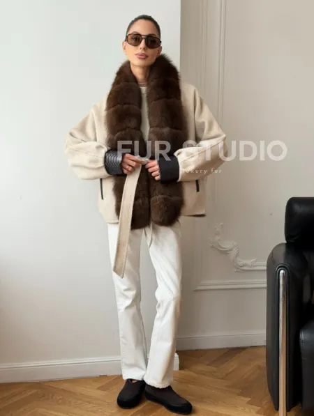 Женское шерстяное полупальто с мехом - фото 10