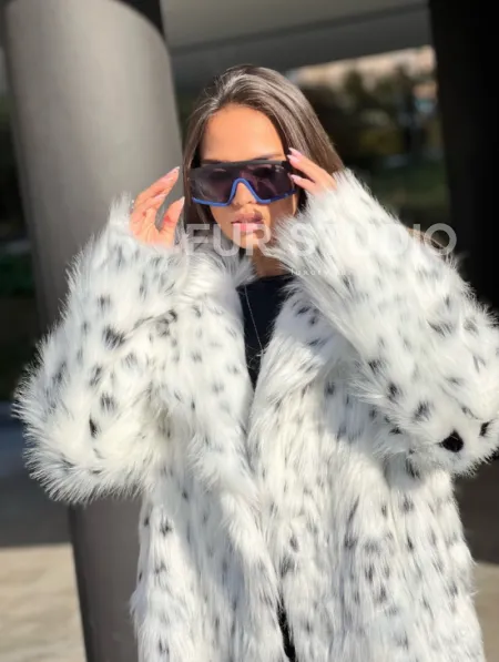 Удлиненная шуба из экомеха под рысь - фото 1