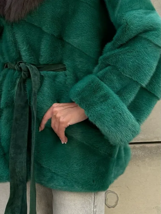 Шуба кимоно из норки с капюшоном из меха куницы - цвет малахит (зеленый) - фото 1