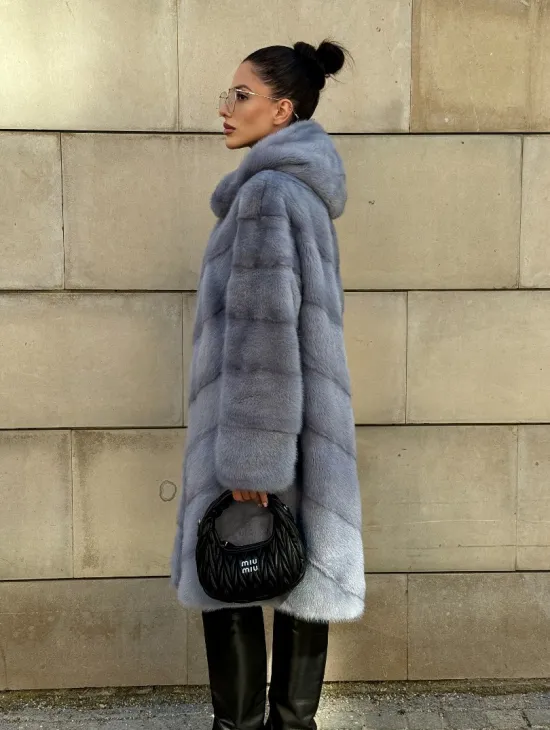 Шуба midi из меха норки с капюшоном, рукава трансформер - фото 12