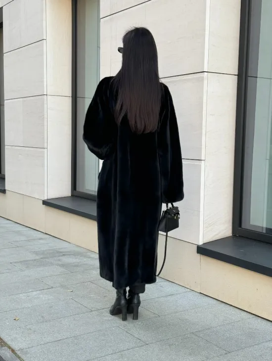 Меховое пальто из аукционного меха норки SAGA FURS, V-образный воротник - фото 5