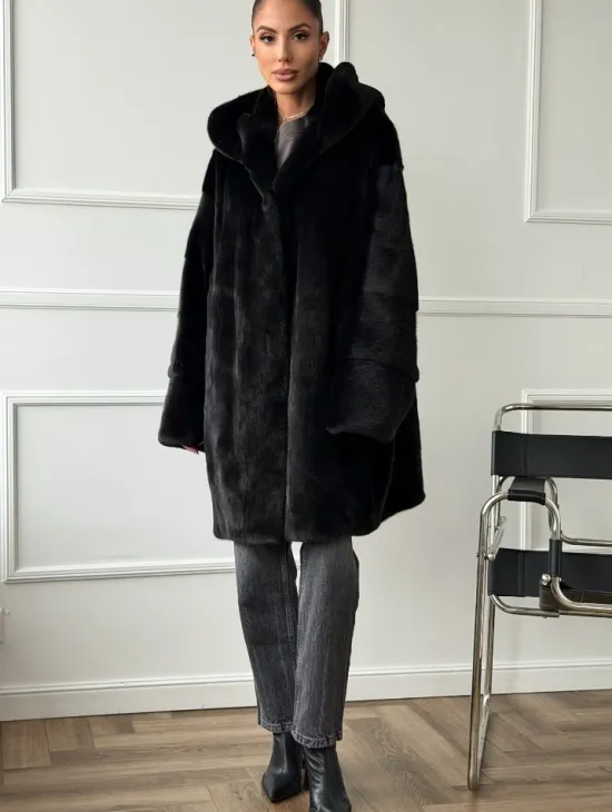 Шуба натуральная женская из норки Blackglama с капюшоном - фото 3