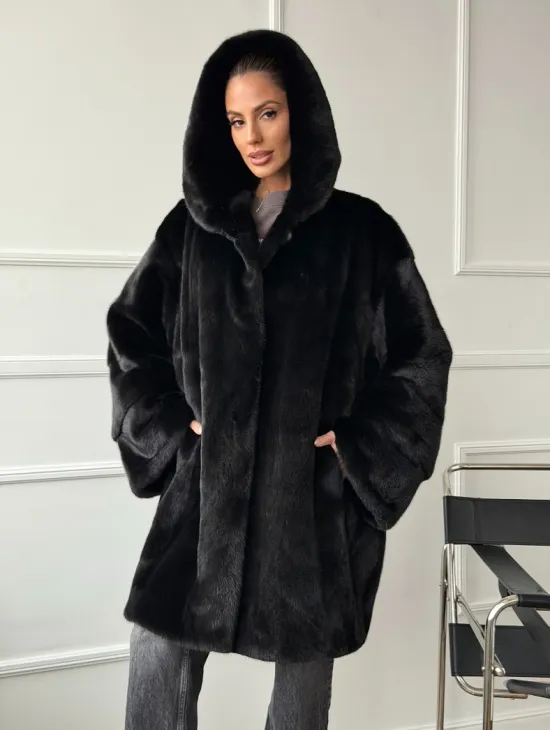 Шуба натуральная женская из норки Blackglama с капюшоном - фото 8