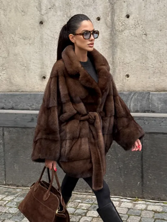 Полушубок из меха норки Brown Velvet, английский воротник фасон - летучая мышь - фото 8