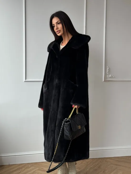 Натуральная черная женская шуба из меха норки Blackglama с капюшоном - фото 5