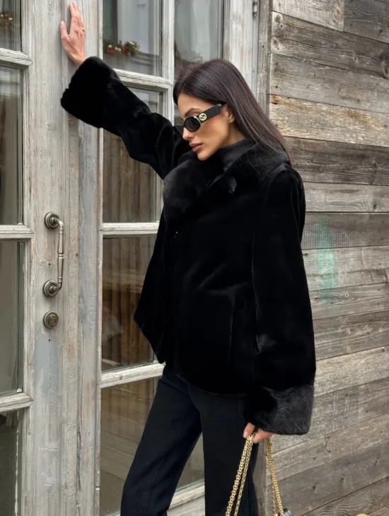 Короткий меховой полушубок из стриженной норки, английский воротник - фото 8