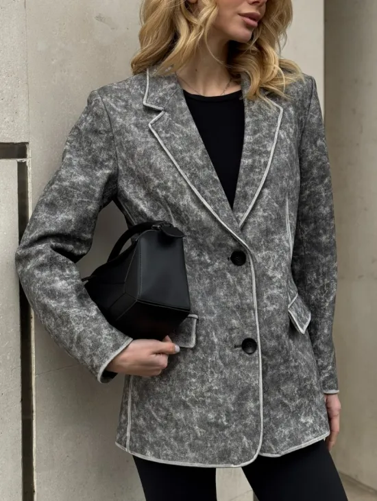 Женский кожаный пиджак Retro style весна 2026 - Vintage Marble - фото 3