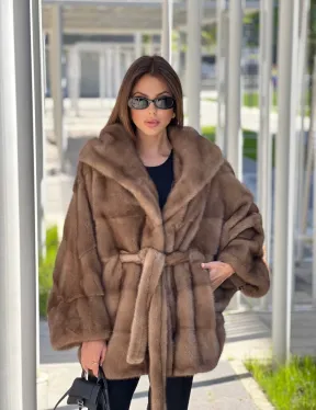 Норковое пончо с капюшоном в цвете пастель - фото 0