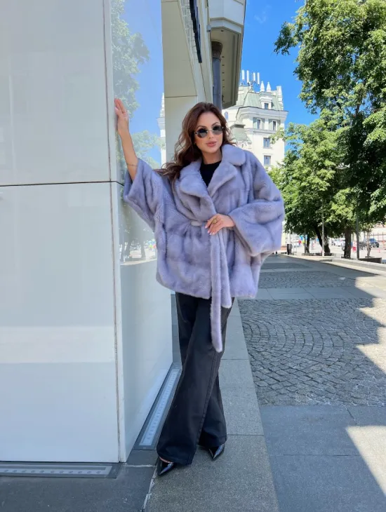 Норковое пончо из меха голубой норки - фото 3