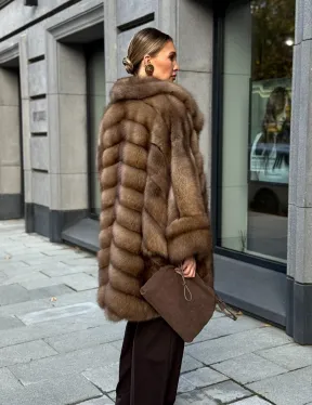 Шуба из куницы оверсайз - фото 16