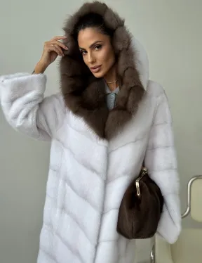 Белая норковая шуба с куницей капюшон - фото 8