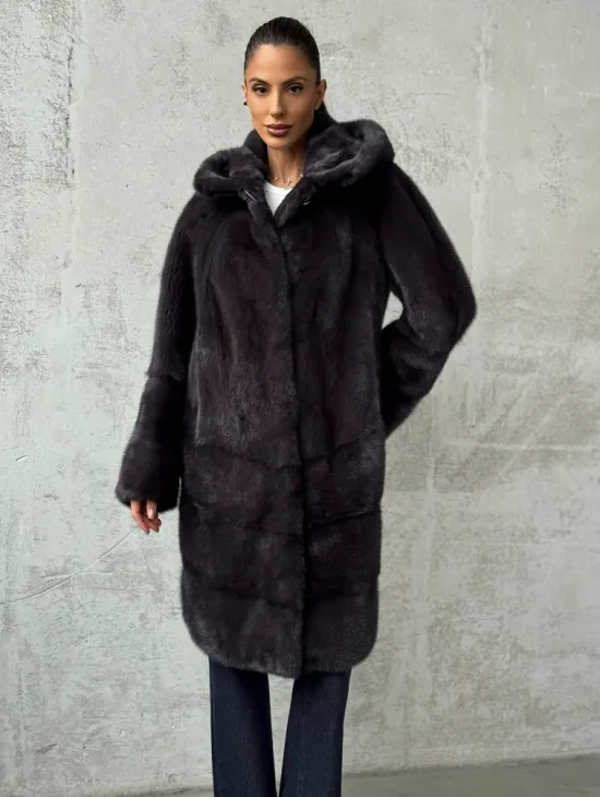 Женская норковая шуба с капюшоном - фото 5