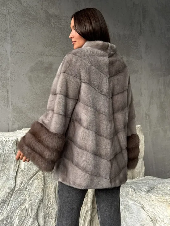 Норковое полупальто с меховыми манжетами из куницы - фото 4