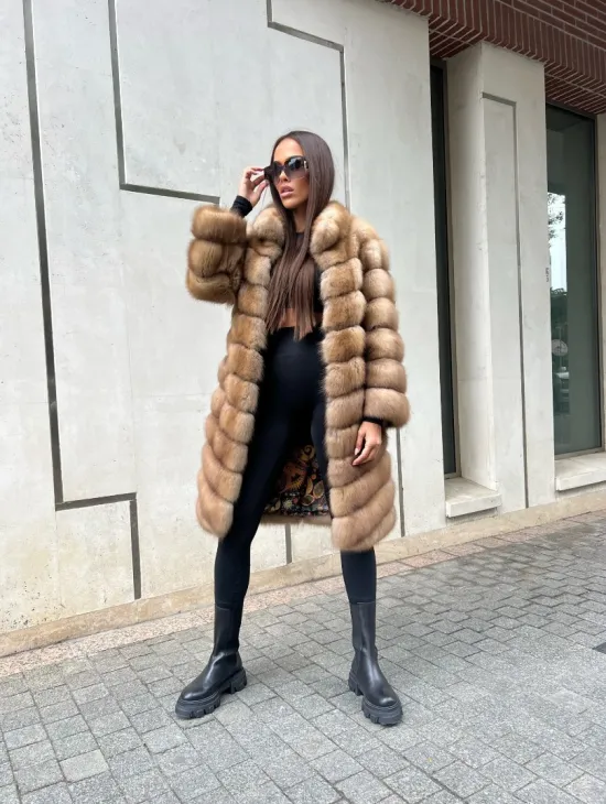 Шуба из лесной куницы - фото 3