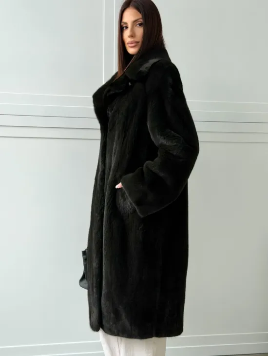 Темная норковая шуба в росшив - английский воротник 
