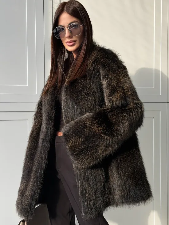 Женский полушубок из меха Финского енота Saga - фото 11