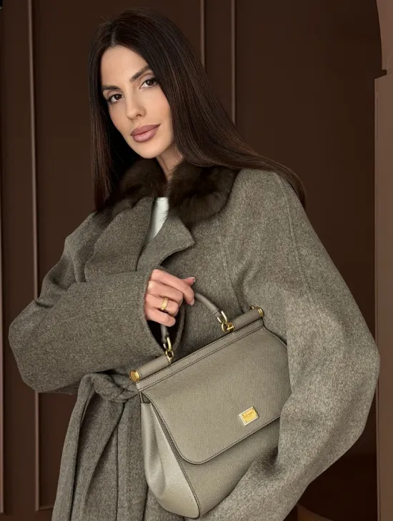 Пальто с воротником из соболя - фото 8