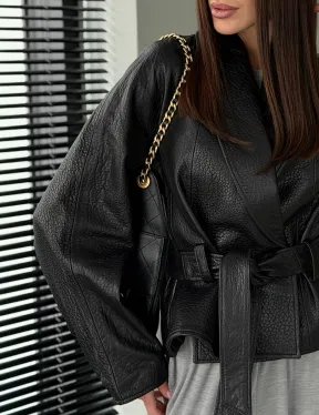 Черная куртка из натуральной кожи - фото 1