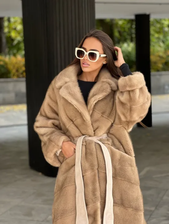 Шуба из меха аукционной норки с английским воротником - фото 1