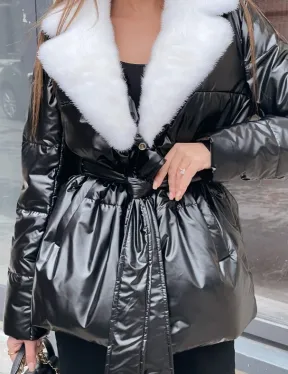 Пуховик с мехом белой норки в черном цвете - фото 1
