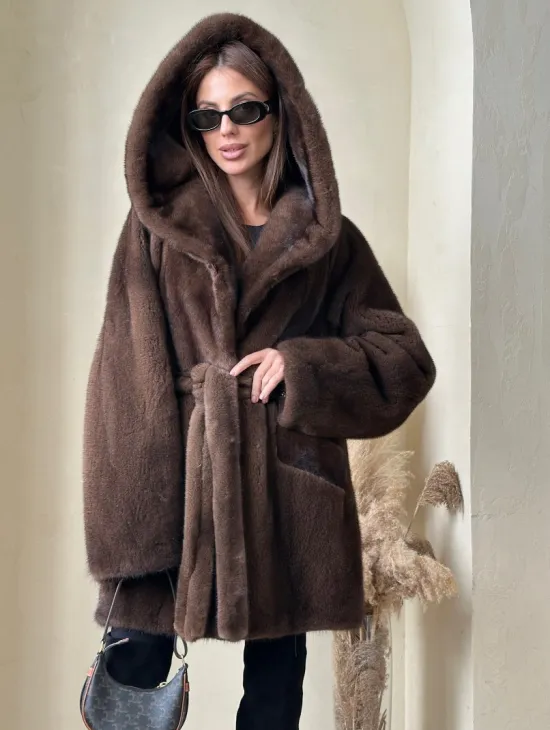 Летучая мышь с капюшоном норка VELVET - цвет орех - фото 0