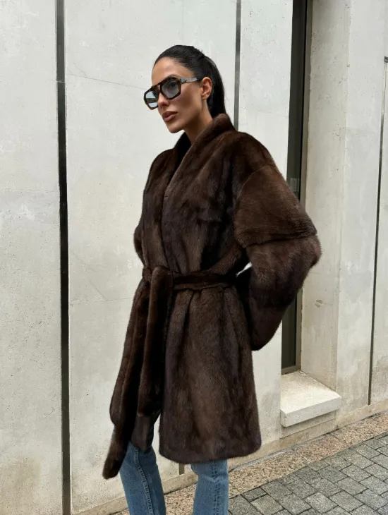 Шуба из скандинавской норки в цвете соболь - фото 6